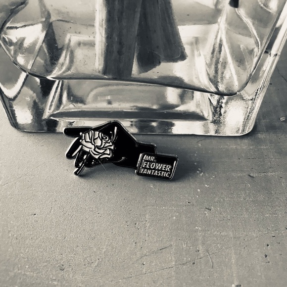 PIN - Picture 4 of 8